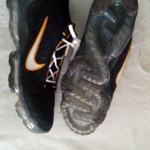 NIKE VAPOR MAX FLYKNIT NEW NO BOX SIZE 12 MENS